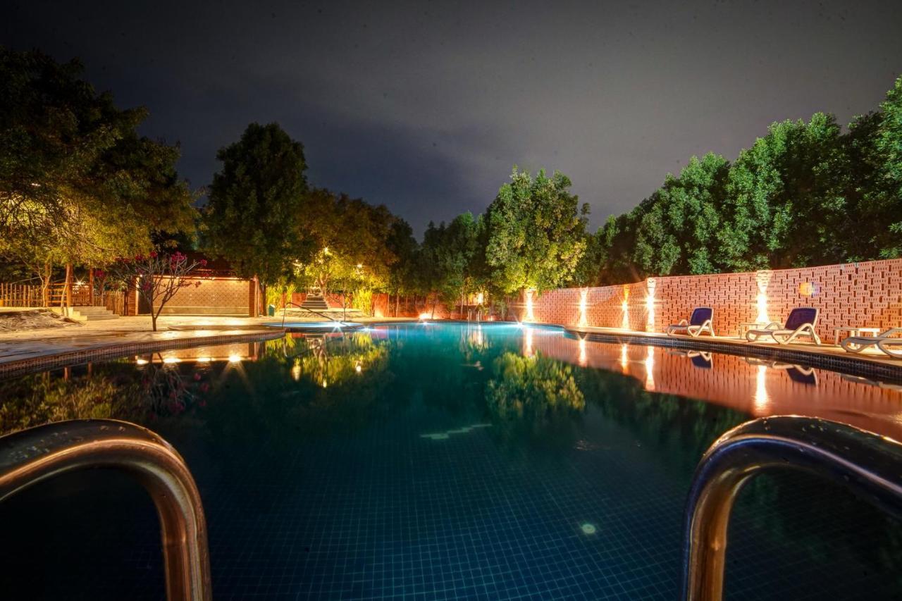 Brown Town Resort & Spa Хидерабад Екстериор снимка